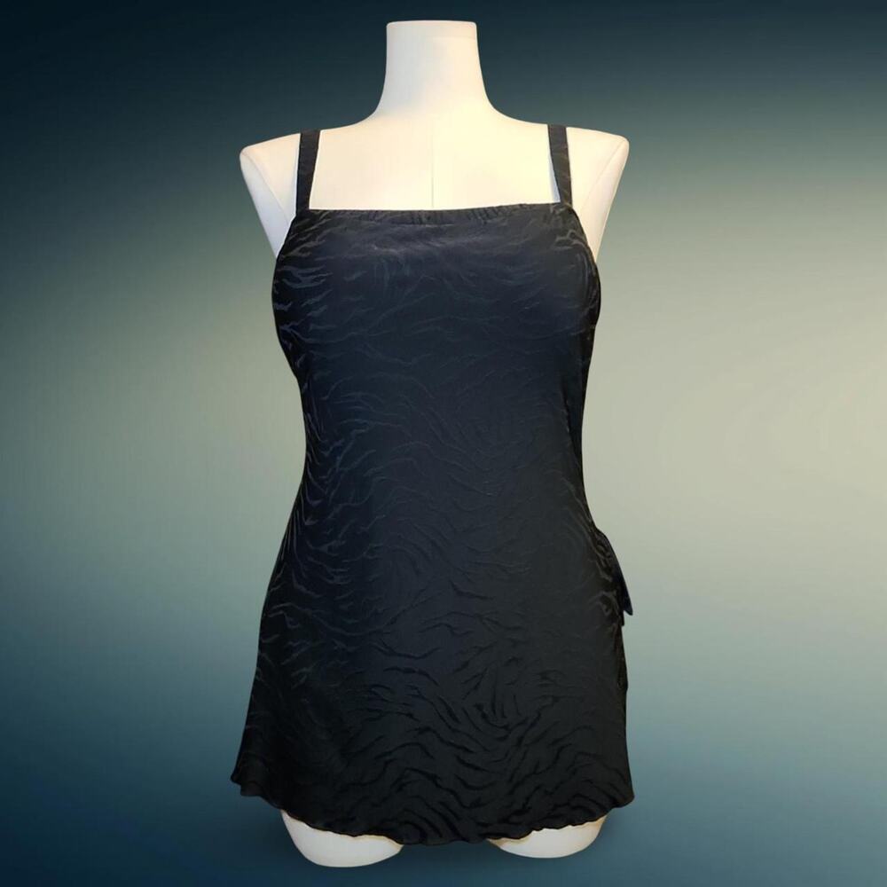 Maxine of Hollywood Black One Piece Swimsuit 18 Animal Print Textured Wide Strap